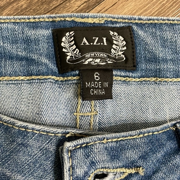 A Z I New York - Picture 5 of 8